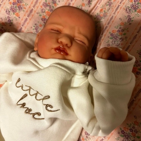 Reborn Berenguer Classic Doll - Picture 3 of 9